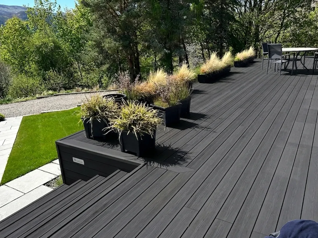 ScenicLiving is made to be seen. Bring your vision to life and create picture-perfect outdoor spaces you&rsquo;ll want to share.&nbsp;

Key Advantages of ScenicLiving Signature Decking:


	Premium quality at an affordable price
	Dual-sided design offering either brushed or woodgrain finish
	Durable &lsquo;capped&rsquo; composite with superior protection against fading, scratching and staining
	Matching trims and accessories available for a complete system
	Made from responsibly-sourced and recycled materials
	25-year warranty for additional peace of mind&nbsp;

